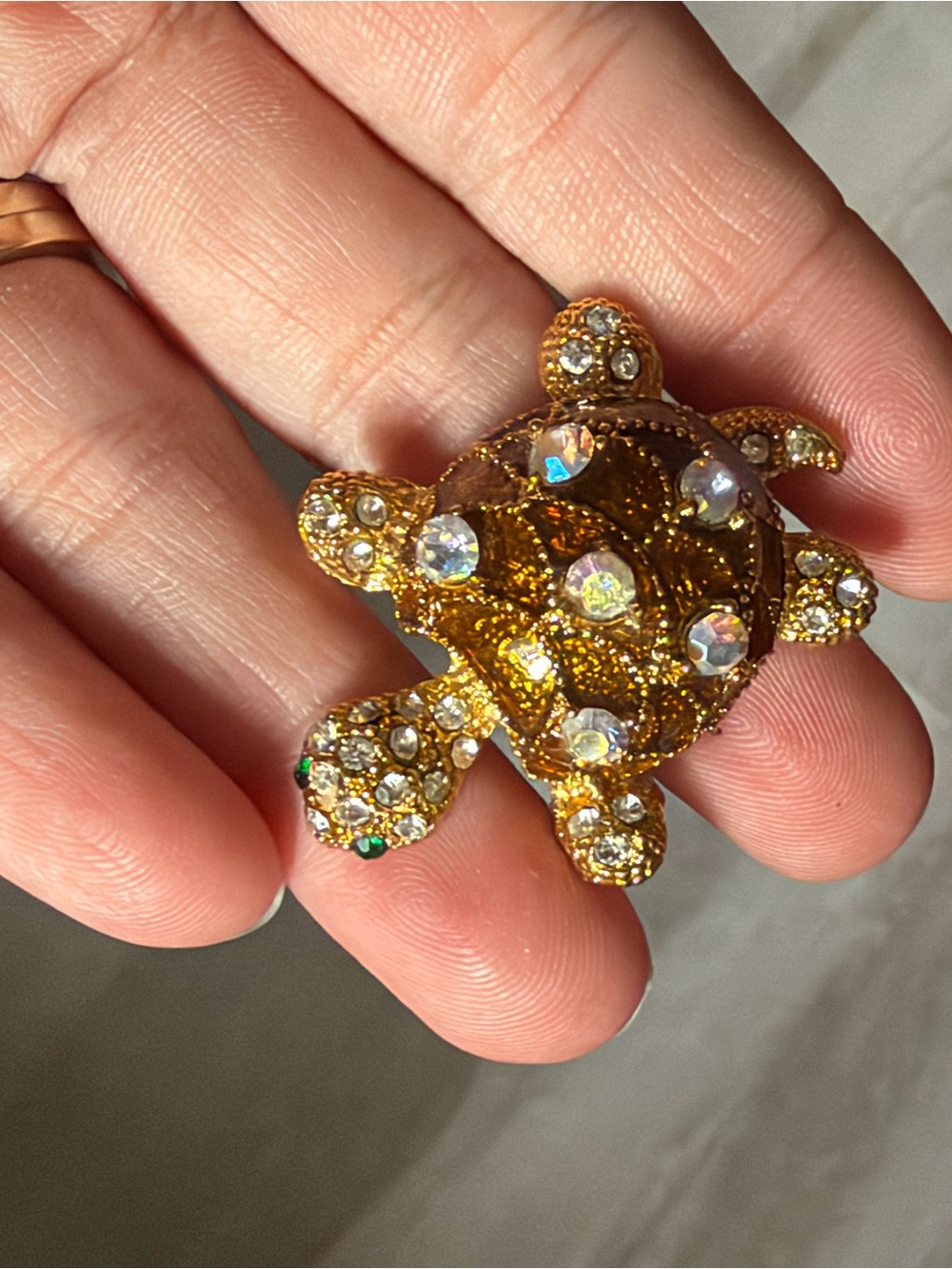 4/$100 Turtle hard enamel with rhinestone brooch